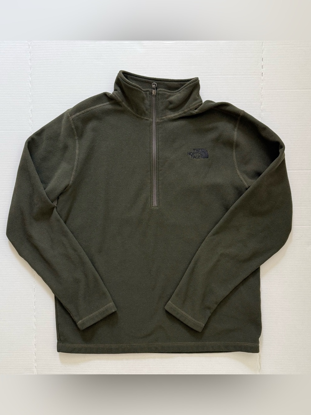 The North Face Men's Olive Green Quarter-Zip Fleece Pullover Large